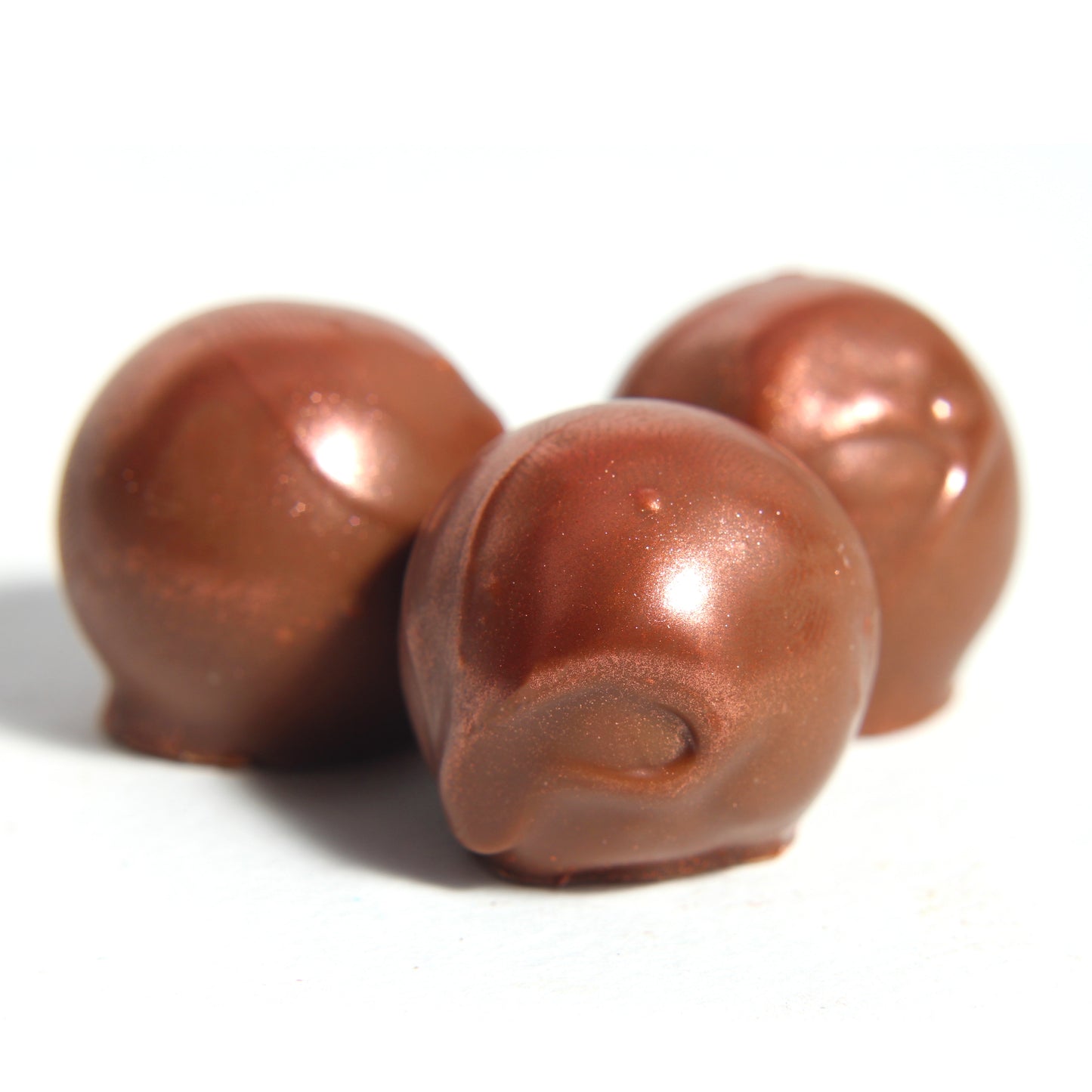 6 Amaretto flavoured chocolates